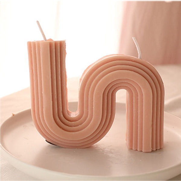 U-Shaped Geometric Scented Candle