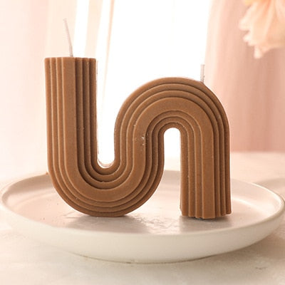 U-Shaped Geometric Scented Candle